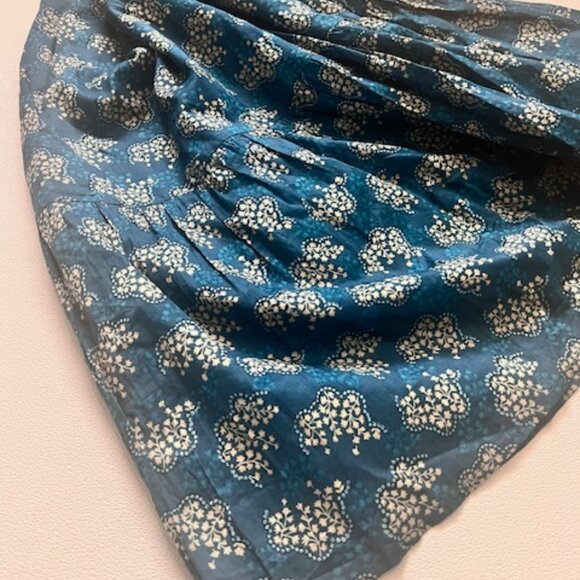 Anna Sui and Uniqlo -  Green and cream long skirt floral patterns - Picture 11 of 15